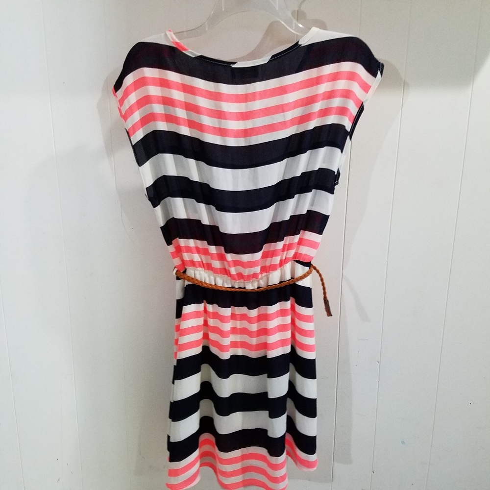 MODERN VINTAGE SWEET AS PEACHES STYLE RACK NWT - Picture 2 of 3